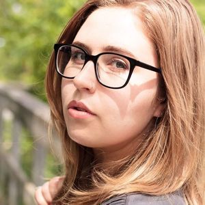 Meet your Posher, Caitie